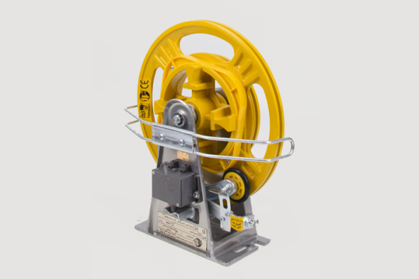  a-simple-two-way-governor-with-a-remarkable-speed-of-16-meters